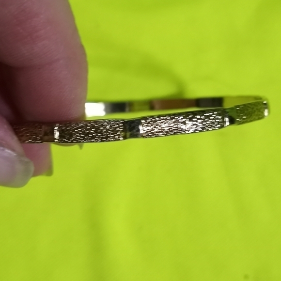 Goldtone textured Bangle bracelet - Picture 2 of 5